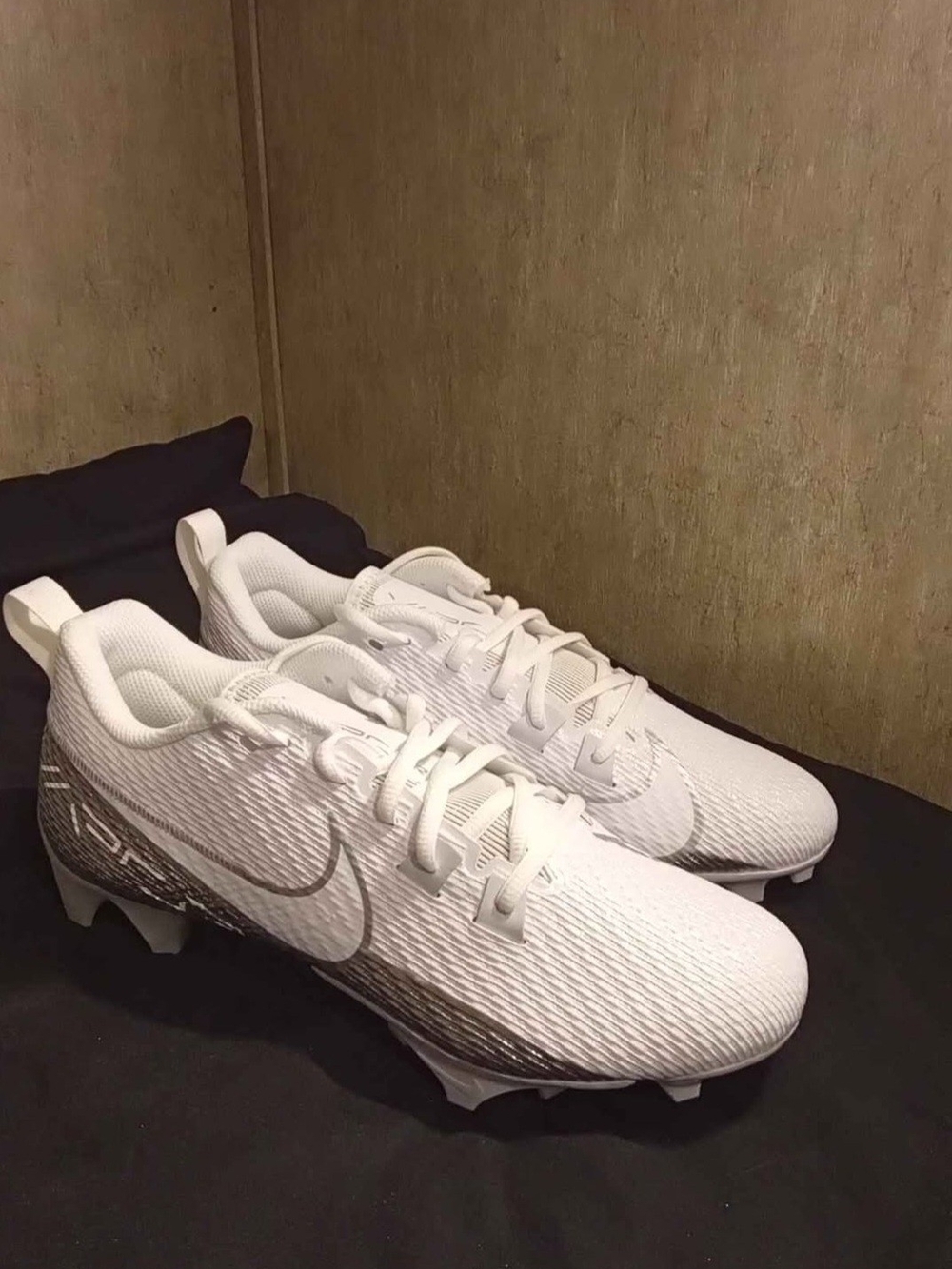 Mens Size 8 Nike Vapor Edge Speed 360 2 White Metallic Silver DA5455-102